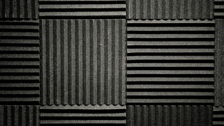 Panneau acoustique alvéolé